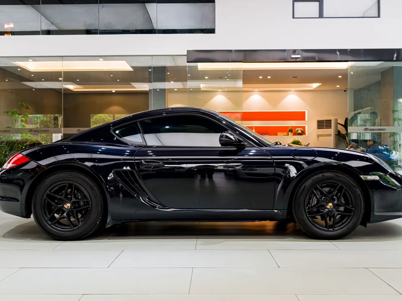 صورة 18 - Porsche Cayman
