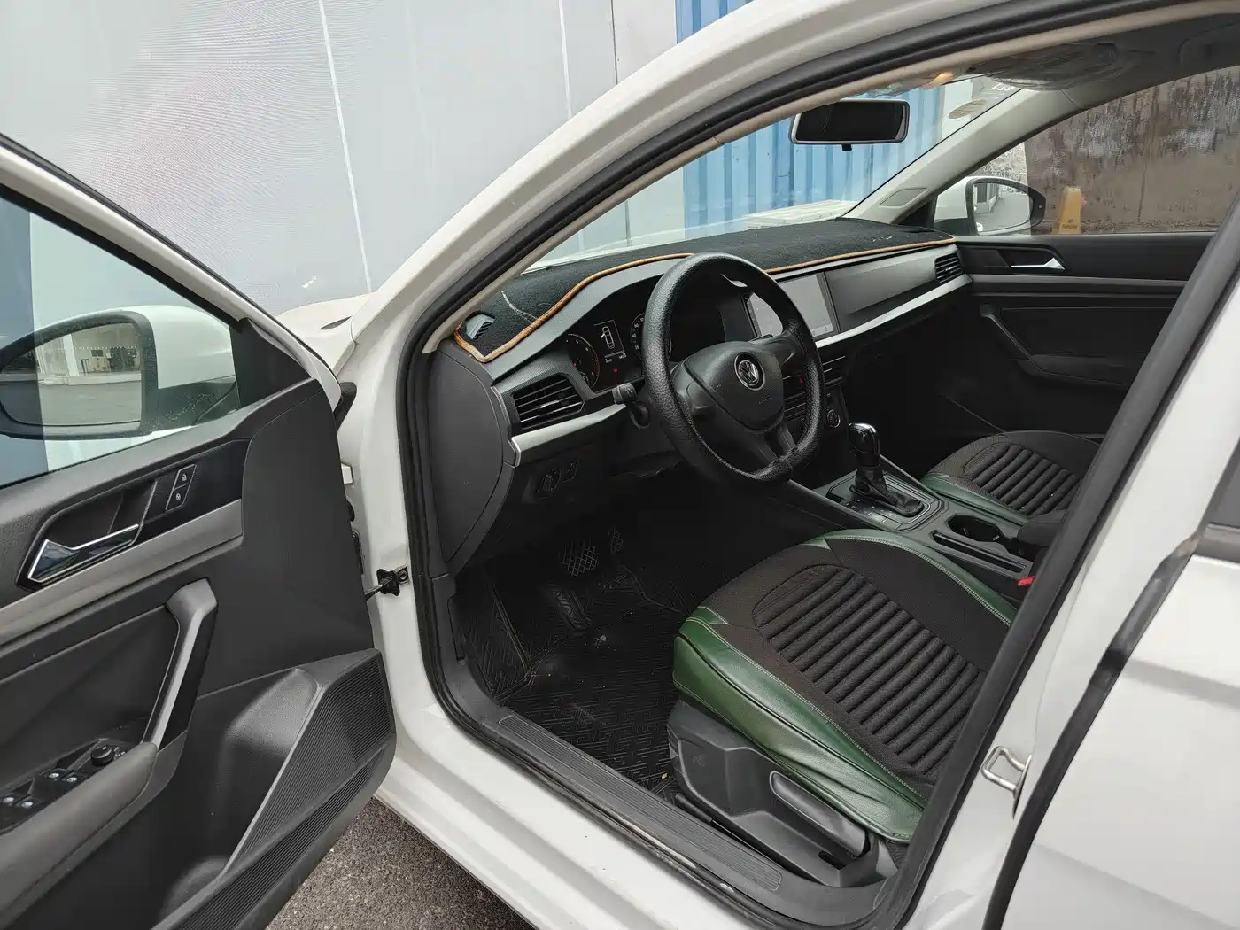 Volkswagen Lavida 2018 1.5L Auto Trend Edition China V фото 8