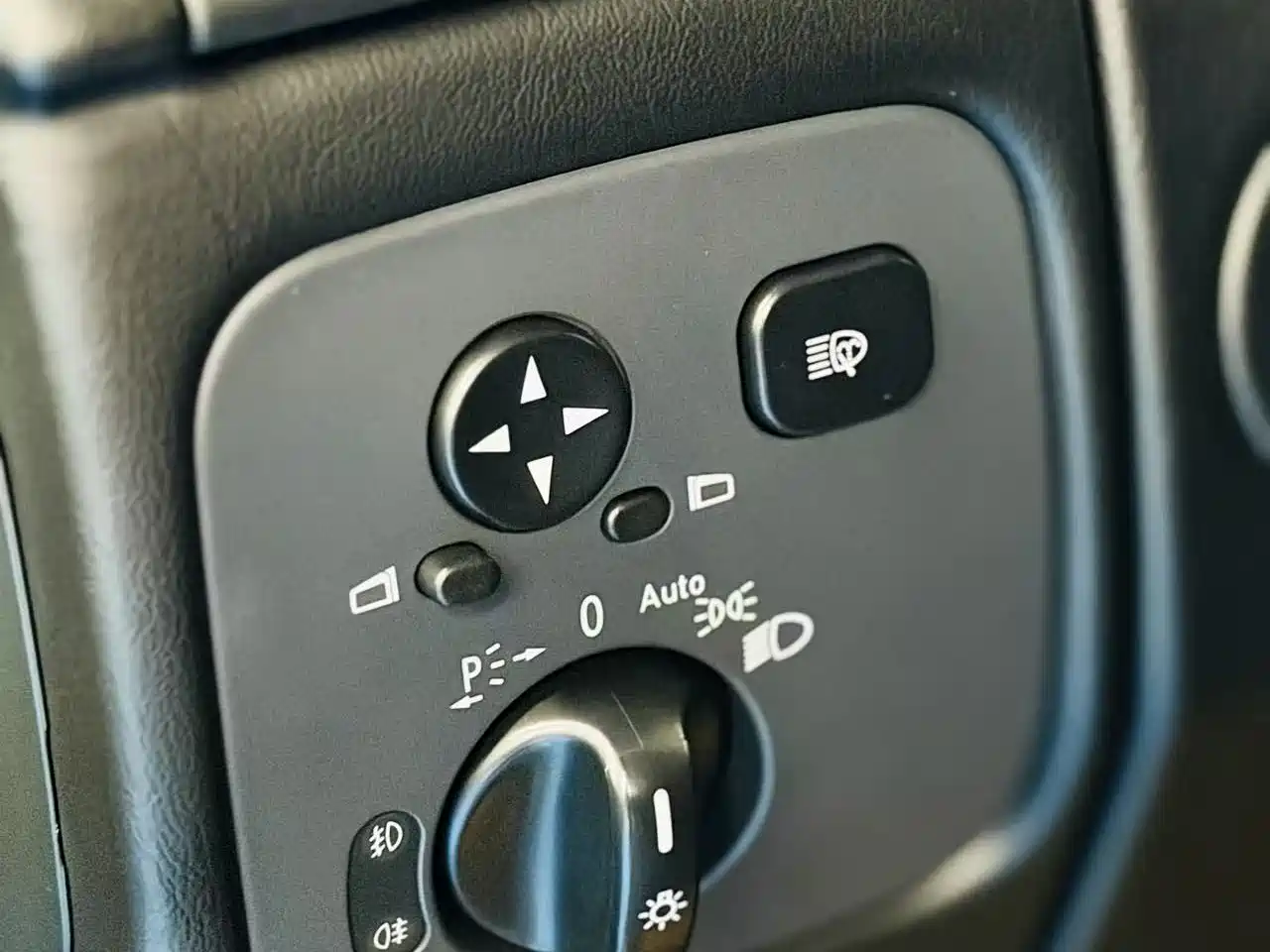 Mercedes-Benz G-Class 2010 G 500 фото 10