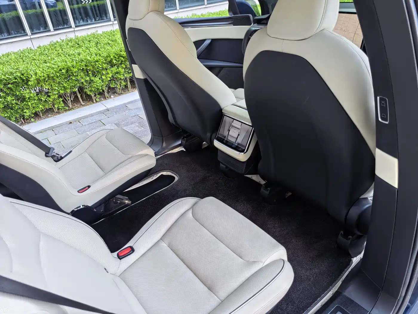 Tesla Model X 2023 Tri-motor AWD Plaid фото 32