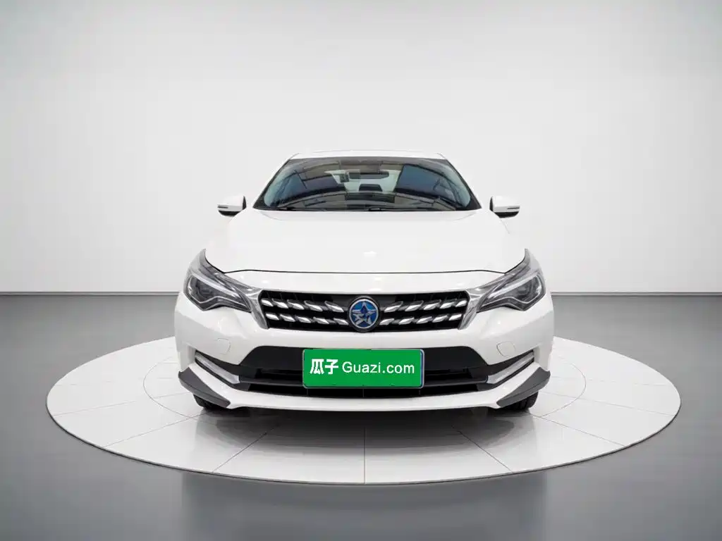 Venucia D60 2017 2018 1.6L CVT Smart Connection Luxury Edition