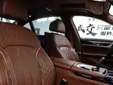 Фото 27 - BMW 7 Series