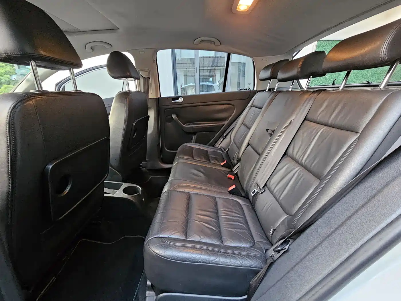 Volkswagen Golf (Import) 2011 1.4TSI Cross Golf фото 11