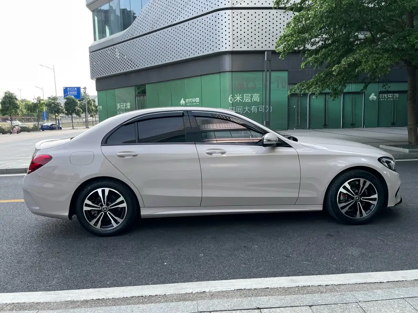 Mercedes-Benz C-Class 2017 Facelift C 200 Sport Edition фото 7
