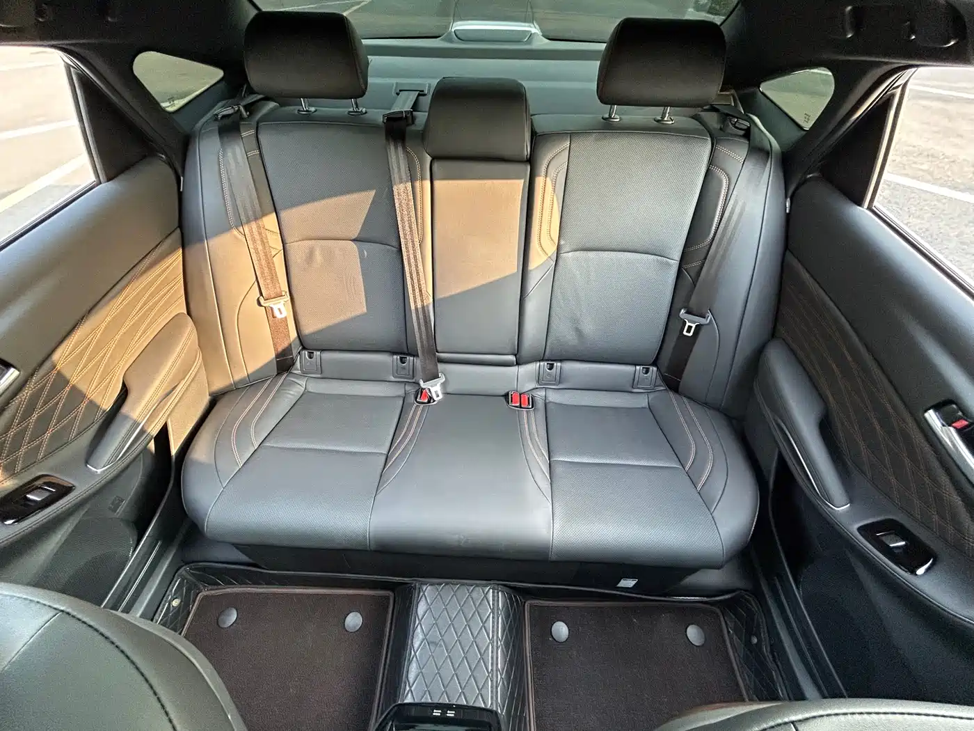 Toyota Avalon 2024 Hybrid 2.0L Luxury Edition фото 14
