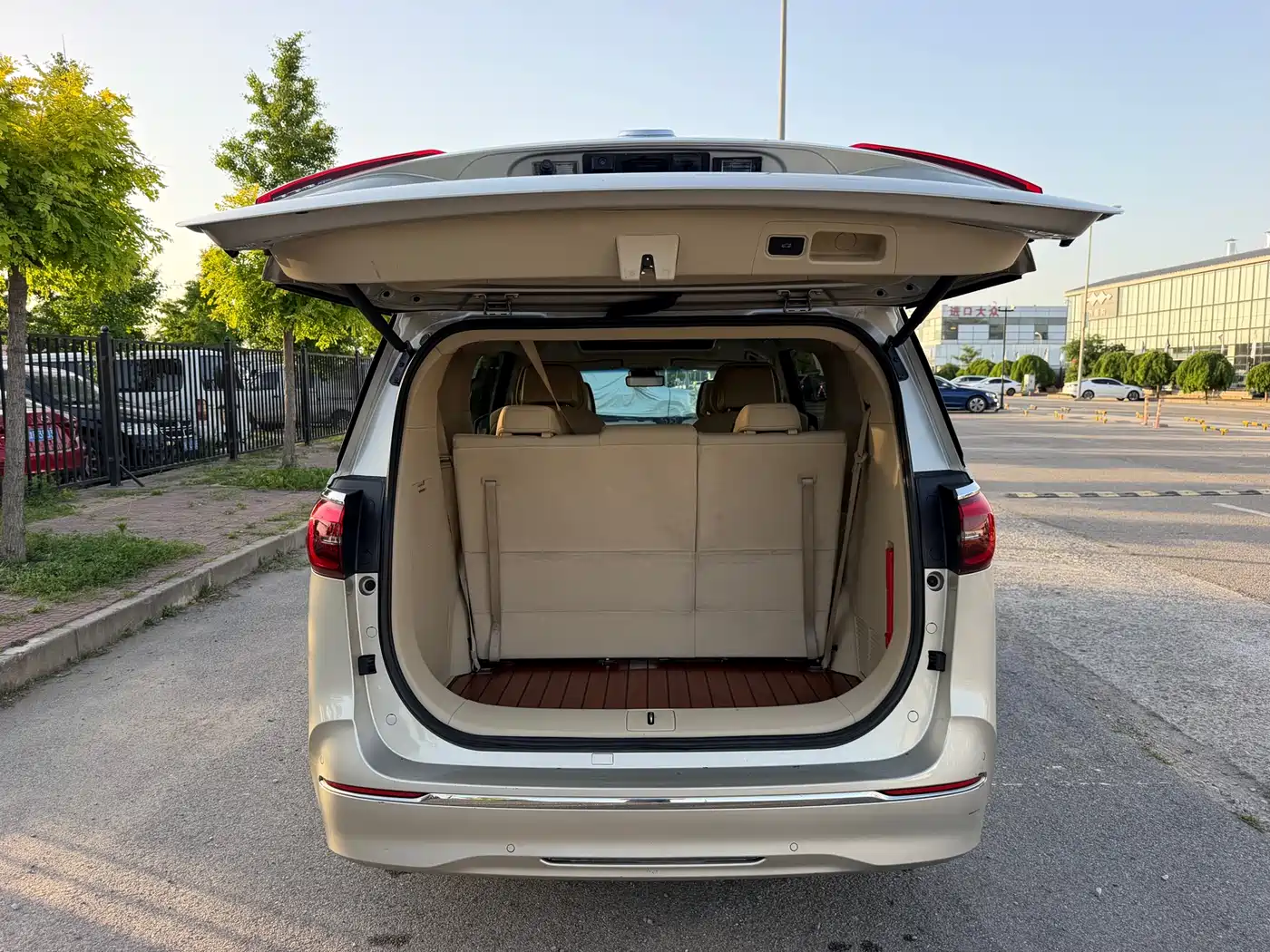 Buick GL8 2023 ES Landmaster Exclusive фото 28