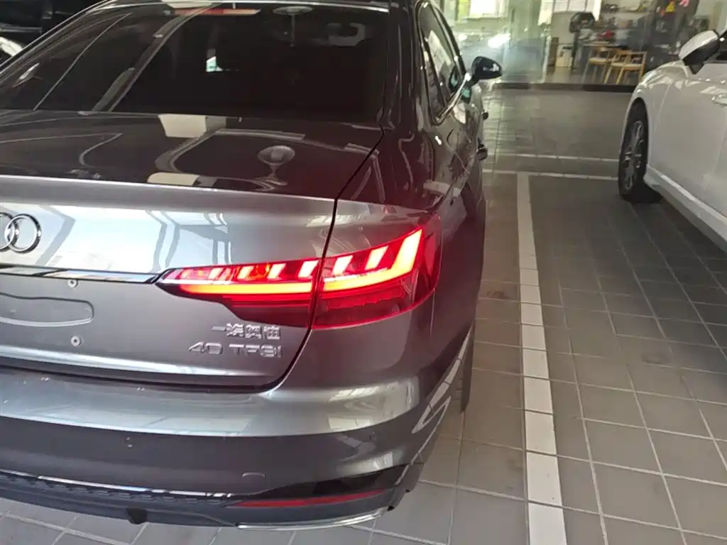 Audi A4L 2024 40 TFSI Luxury Dynamic фото 8