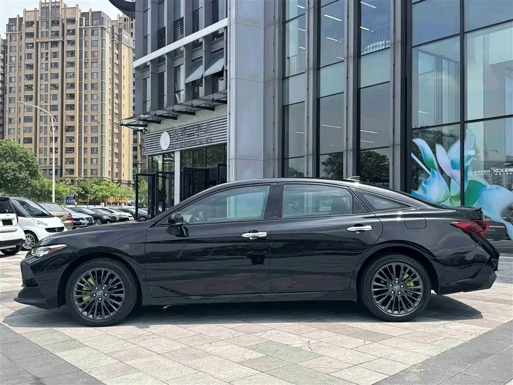 Toyota Avalon 2019 2.0L XLE Premium Edition (China VI) фото 3