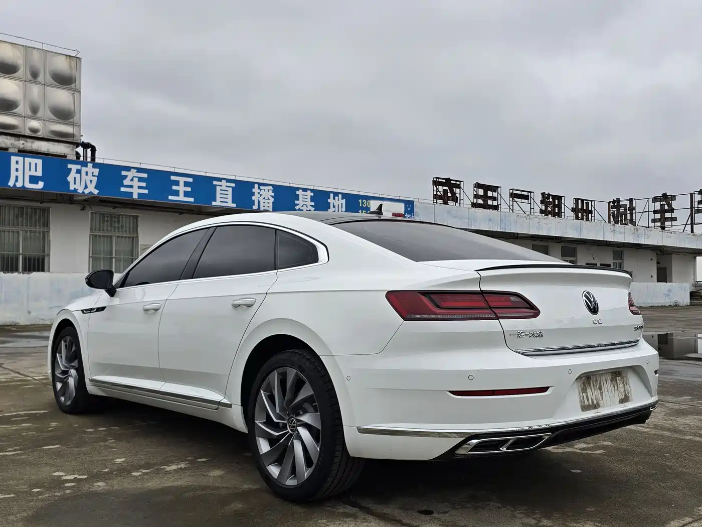 Volkswagen FAW-Volkswagen CC 2023 380TSI Eye-catching Edition фото 7