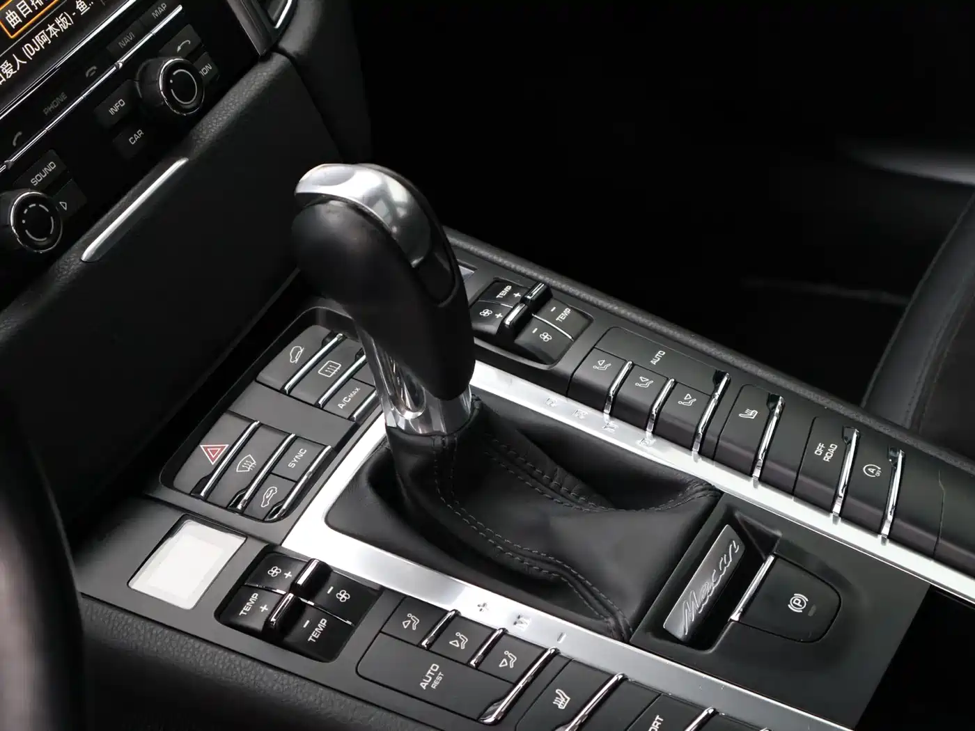 Porsche Macan 2014 Macan 2.0T фото 14