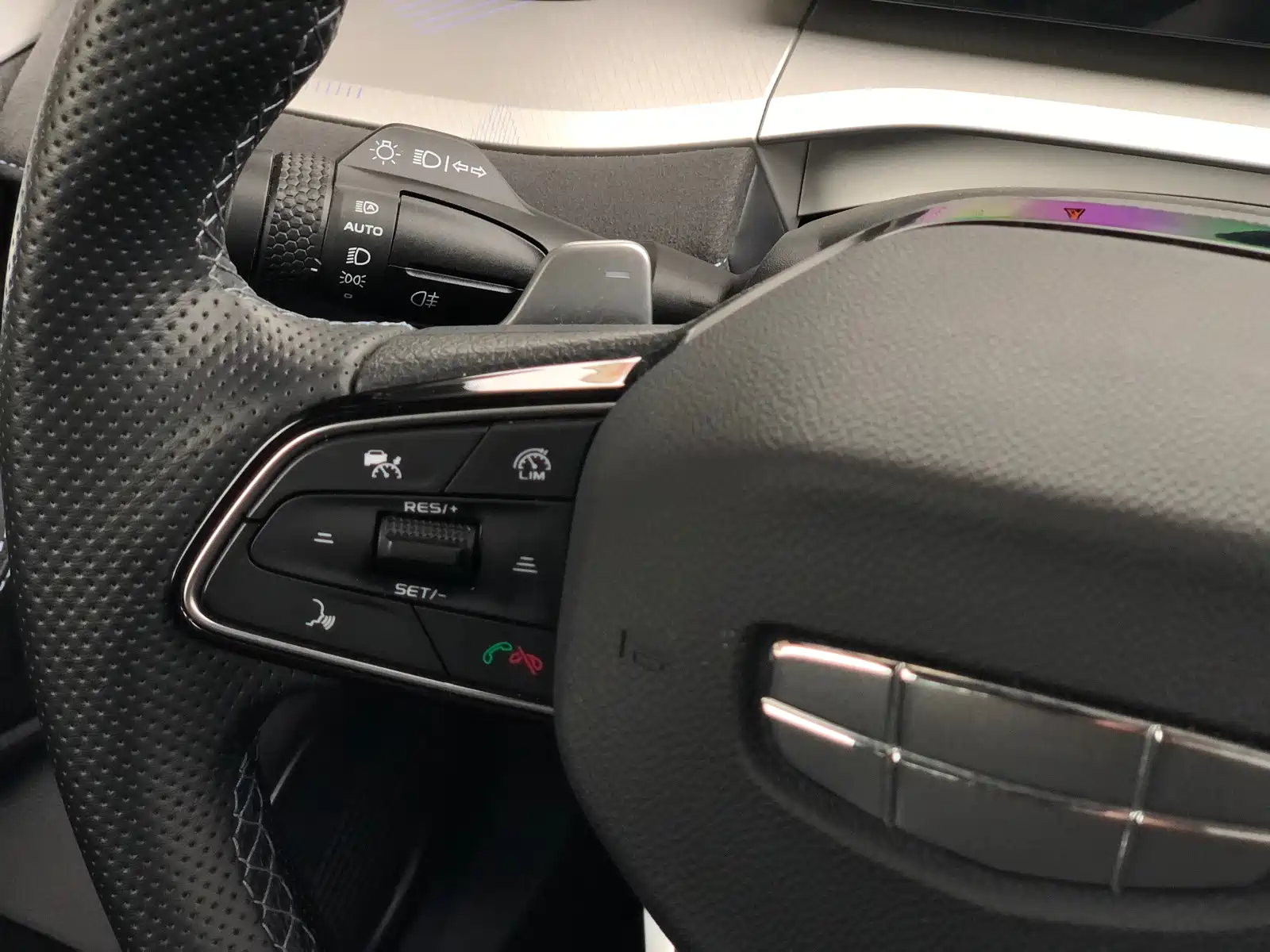 Фото 24 - Geely Preface