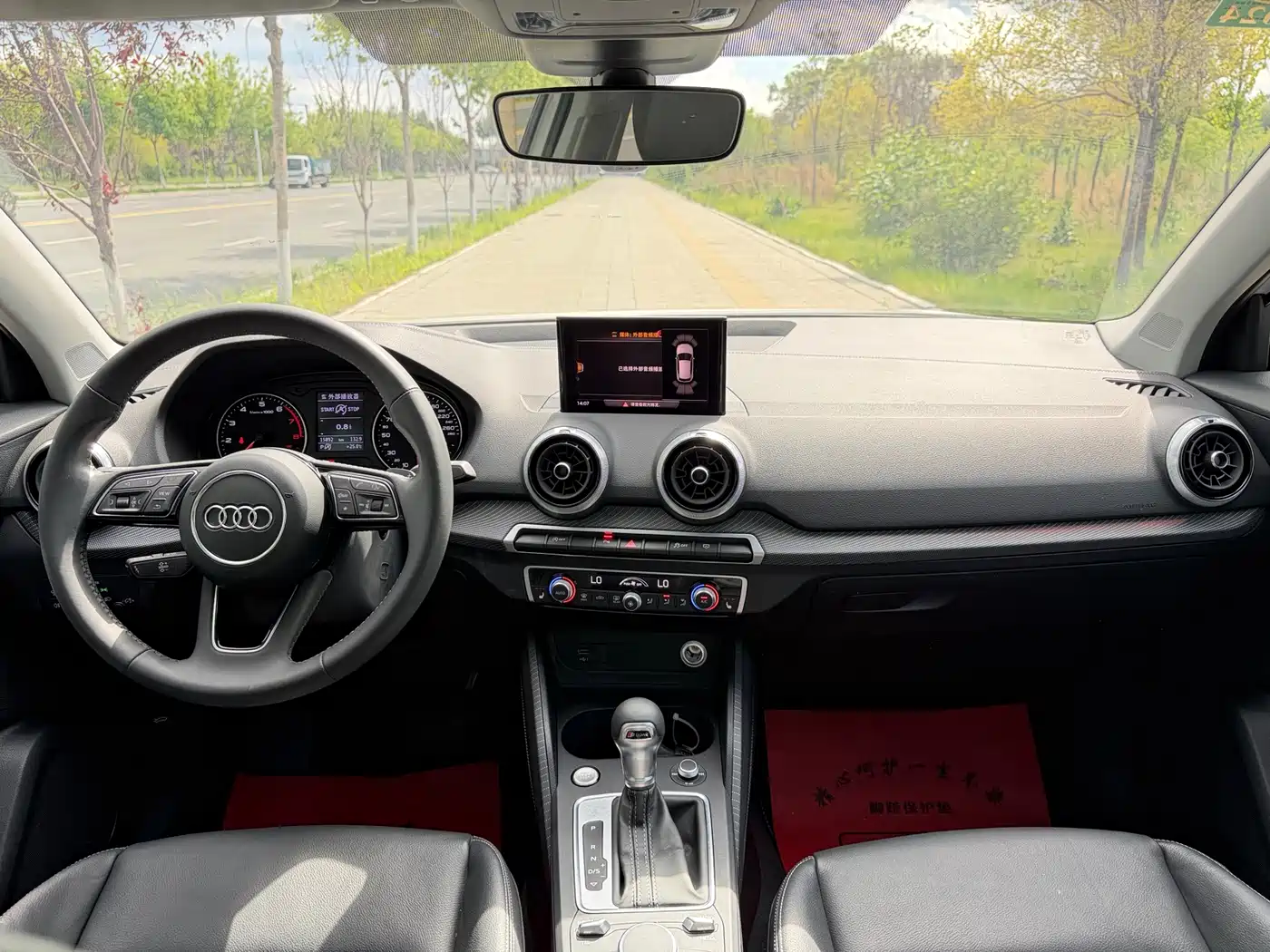 Audi Q2L 2022 35 TFSI Fashion Dynamic фото 9