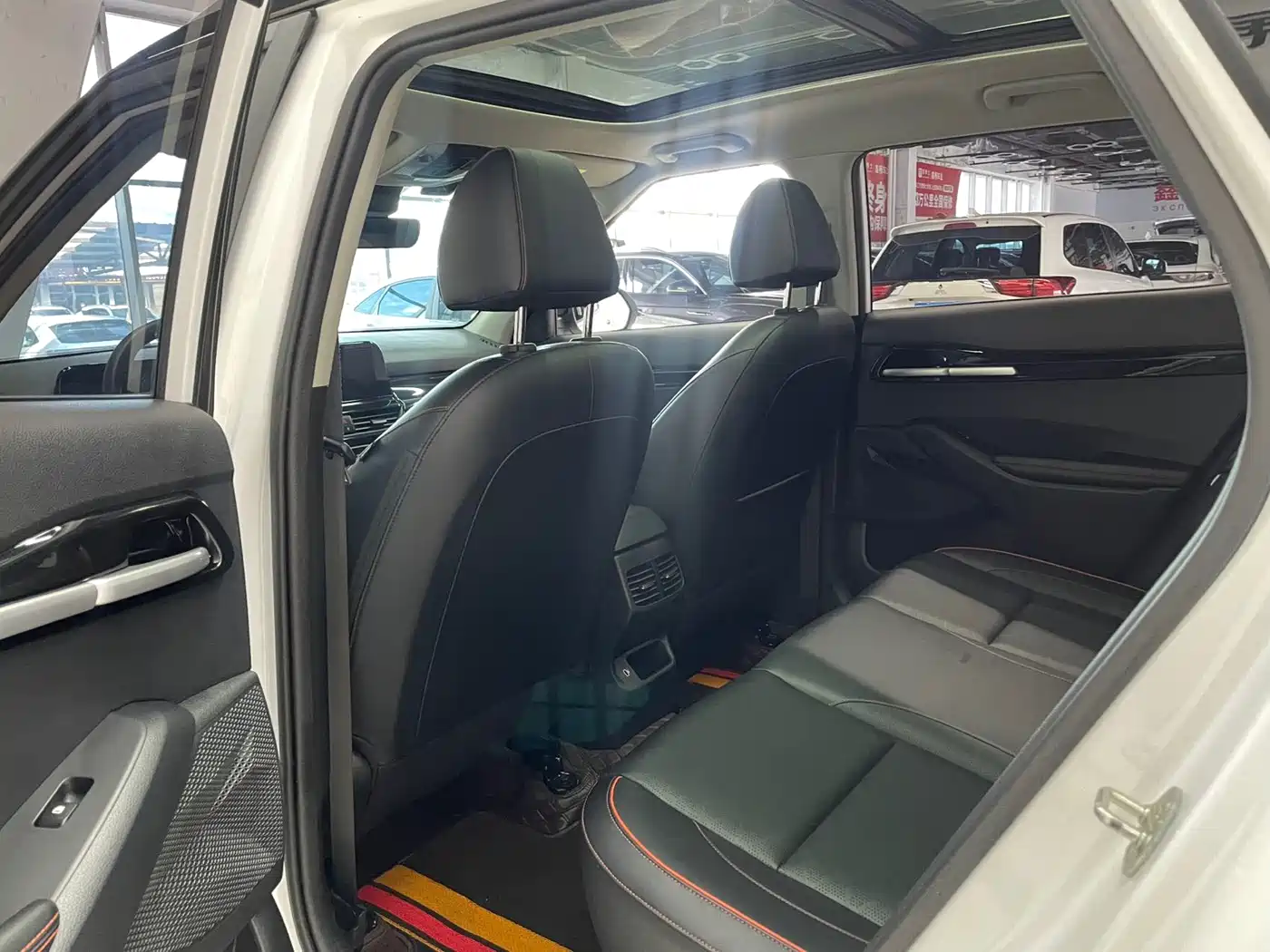 Kia Seltos 2023 1.5L CVT Luxury Edition фото 8