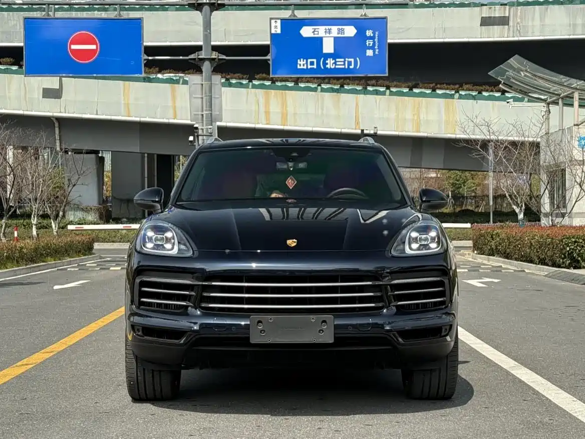 Porsche Cayenne 2019 Cayenne 3.0T фото 2