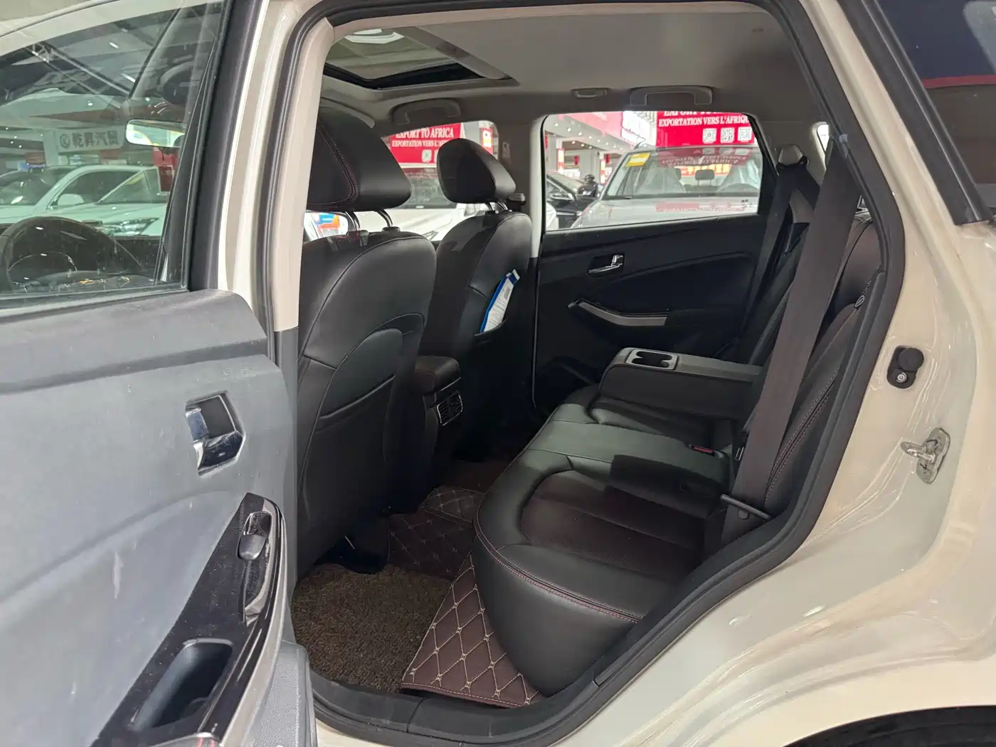 Venucia T70 2018 2018 2.0L CVT RuiXiang Edition
