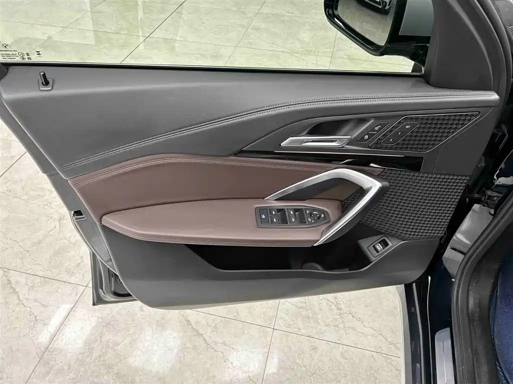 BMW X1 2023 sDrive20Li X Design Package фото 10