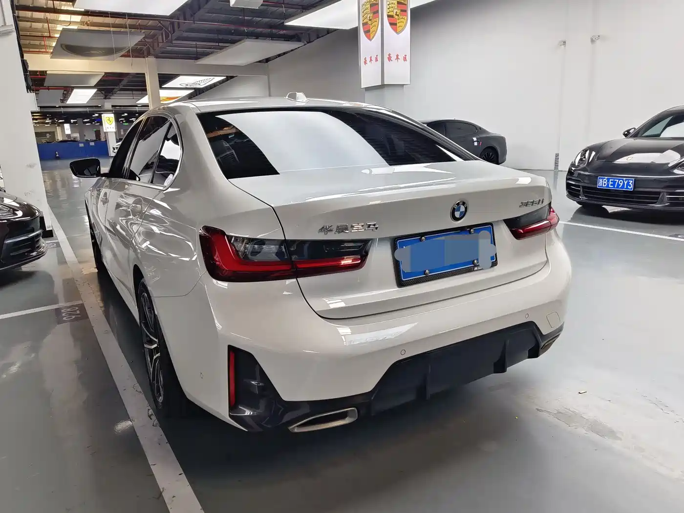 BMW 3 Series 2024 325Li M Sport Package фото 14