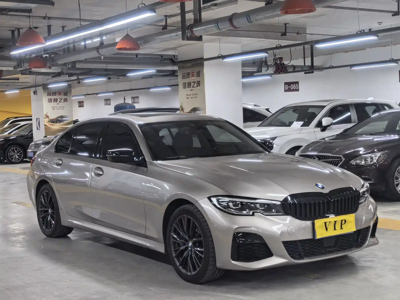 BMW 3 Series 2021 Second Facelift 330Li xDrive M Sport Shadowline Package фото 3