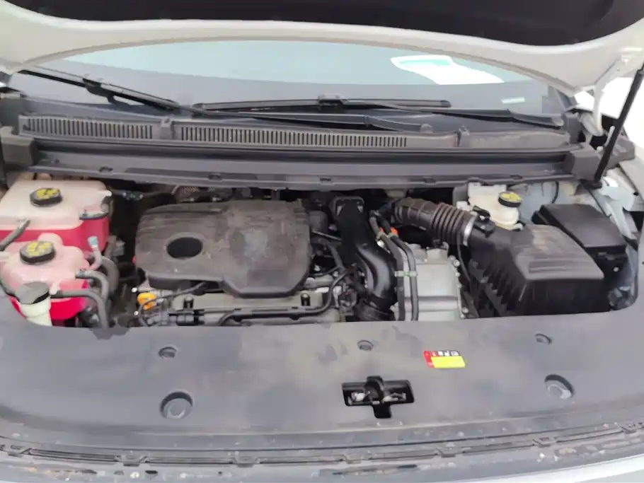 SAIC MAXUS EVERYONE 7