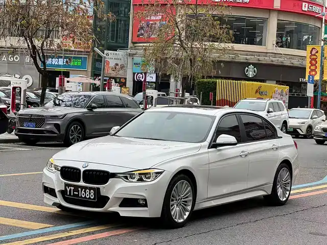 BMW 3 SERIES