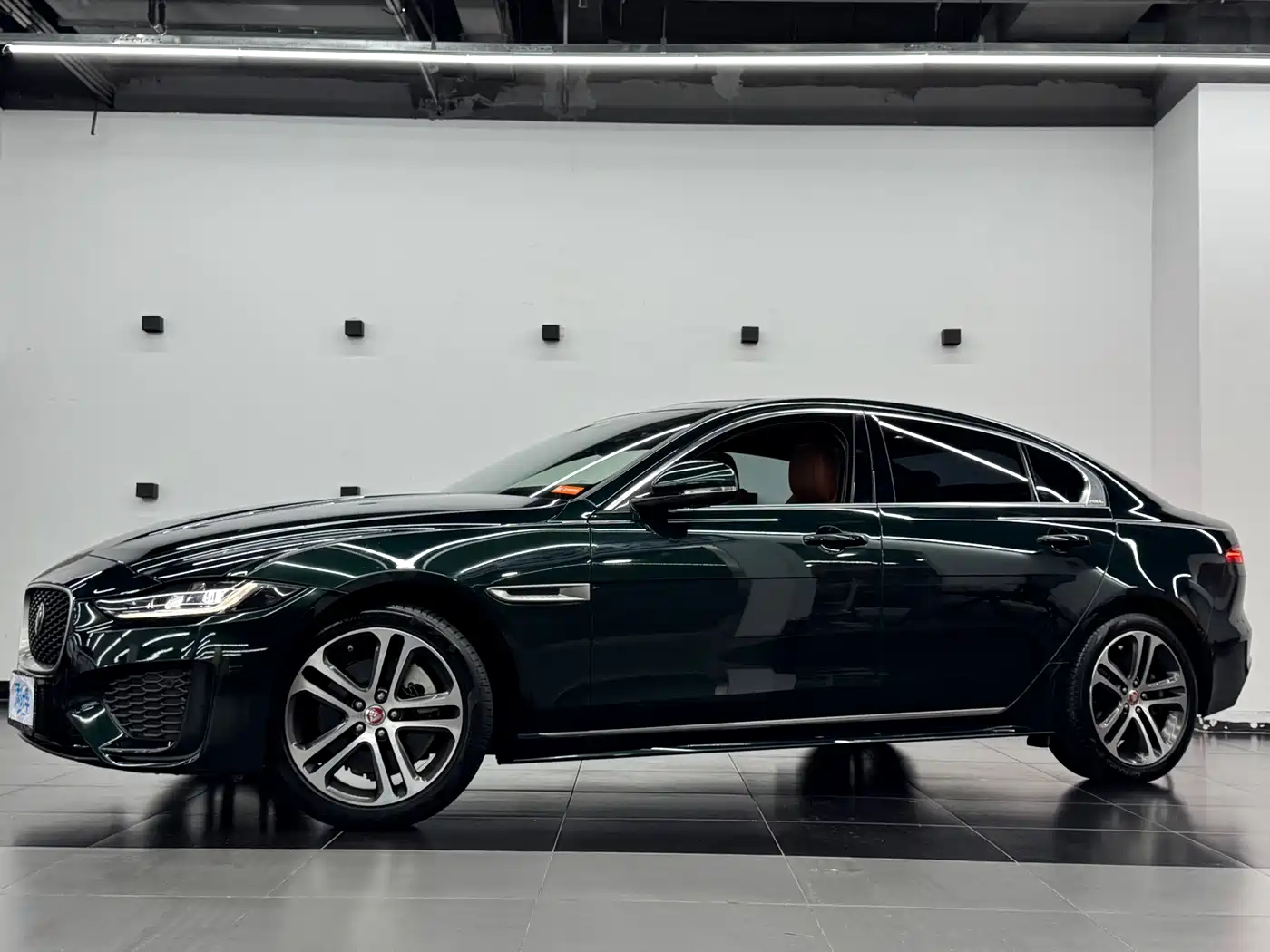 Jaguar XEL 2024 2024 Model 2.0T 250PS R-DYNAMIC S Progressive Sport Edition