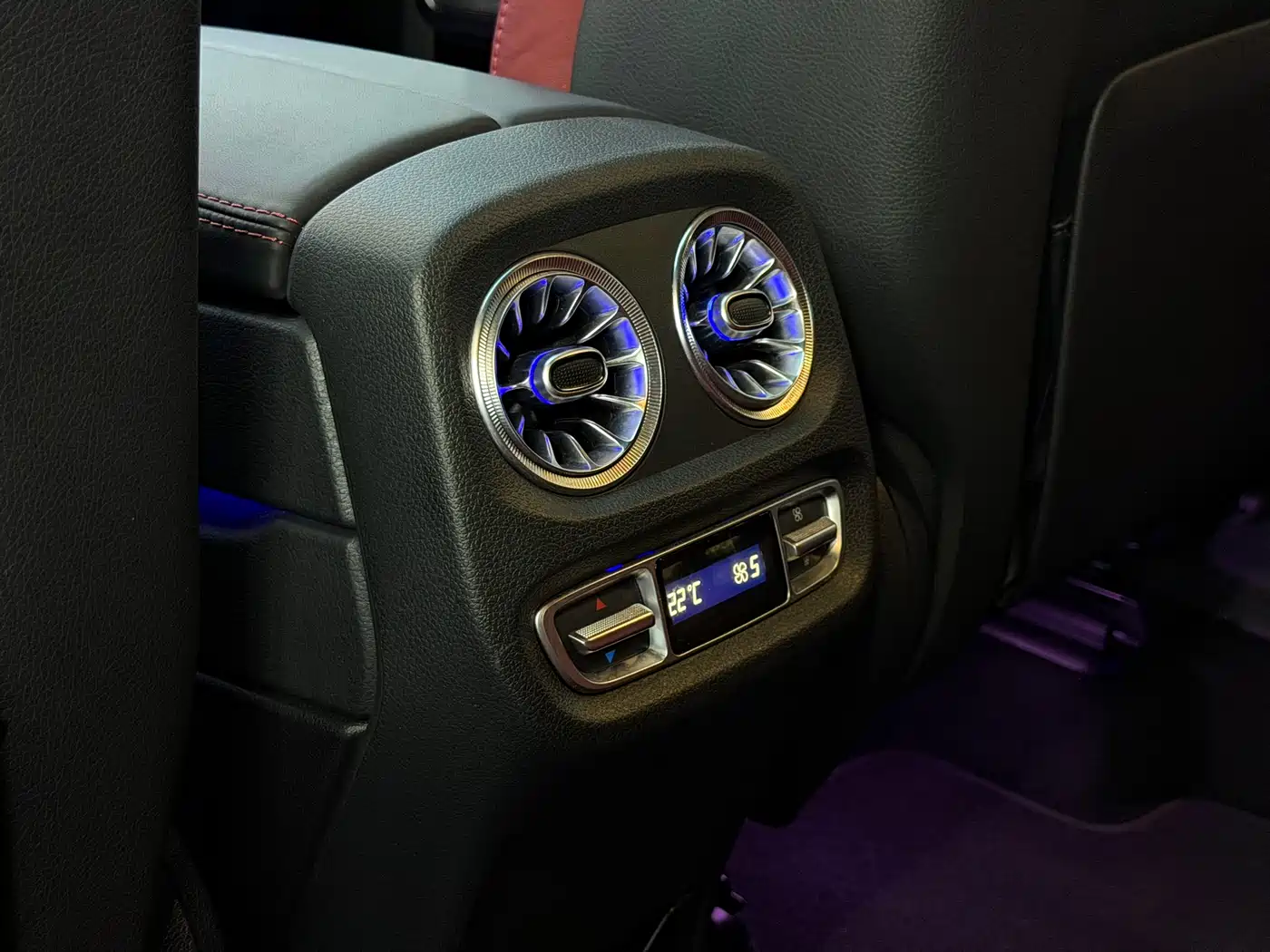 Mercedes-Benz G-Class 2023 G 500 фото 24