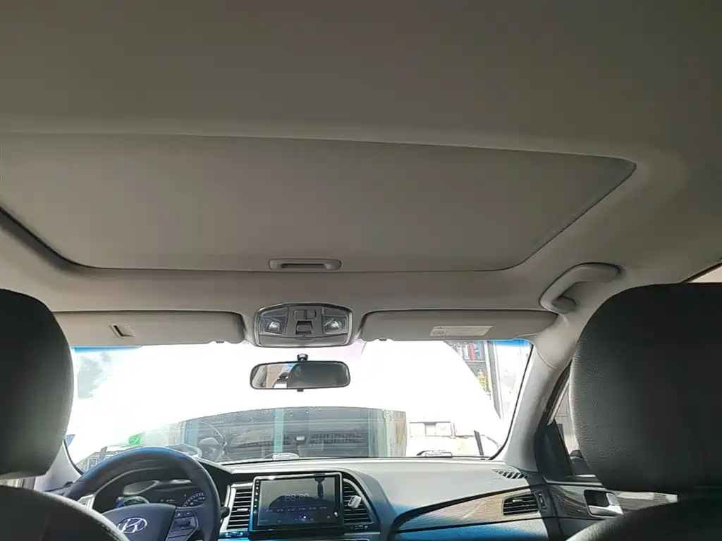 Hyundai Sonata Plug-in Hybrid 2018 2.0 PHE Smart Edition (China VI) фото 18