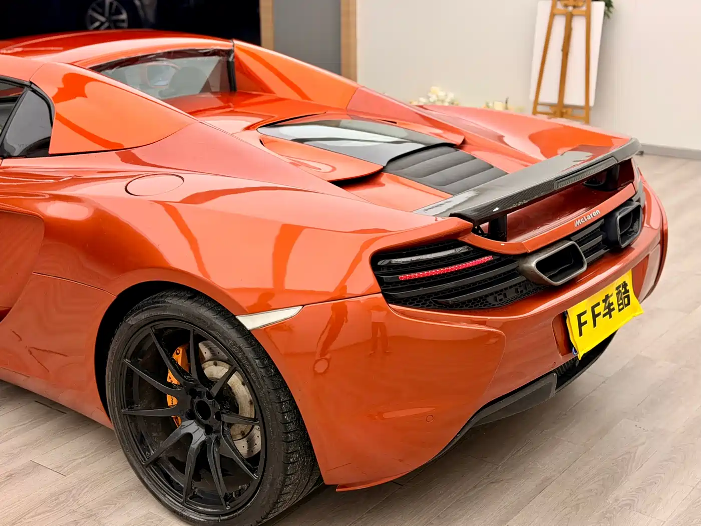 McLaren 625C 2015 3.8T Spider фото 10