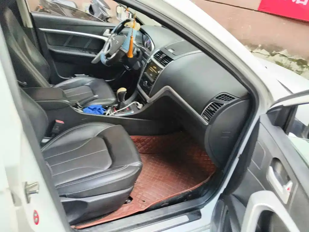 Geely Emgrand 2016 2016 Sedan 1.5L Manual Up Version