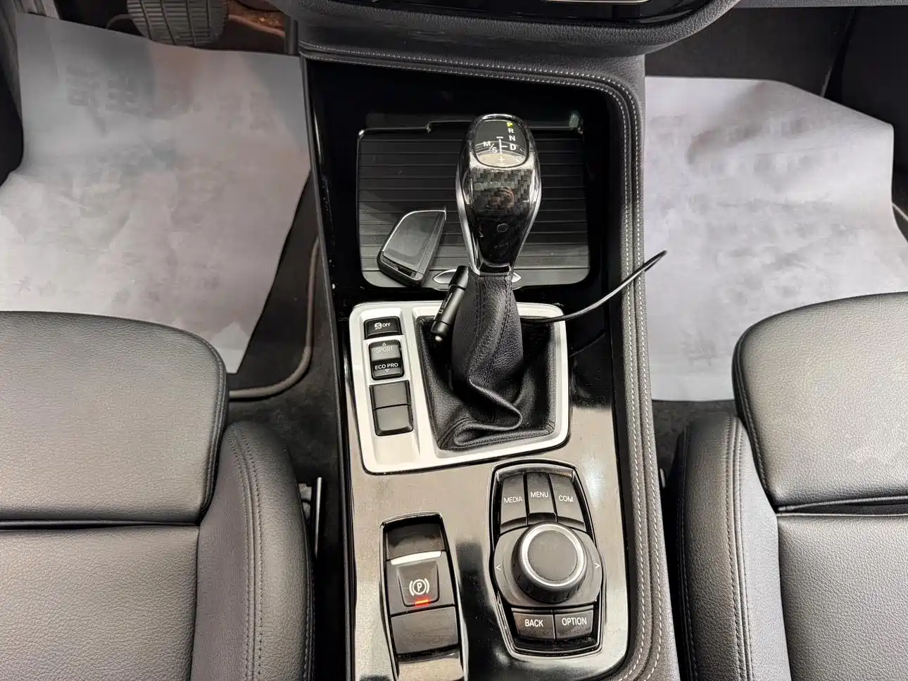 BMW 1 Series 2018 118i Sport Edition фото 16