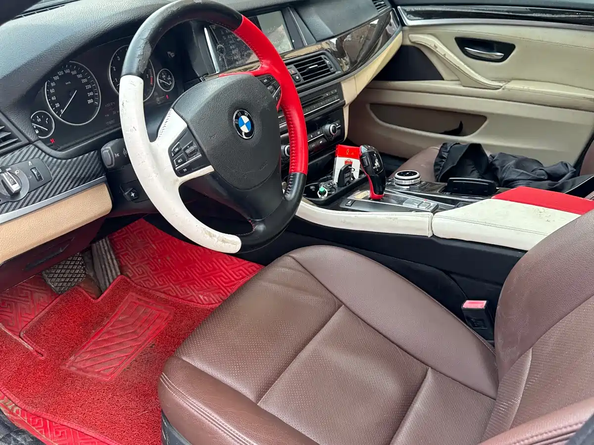 BMW 5 Series 2012 523Li Luxury фото 7