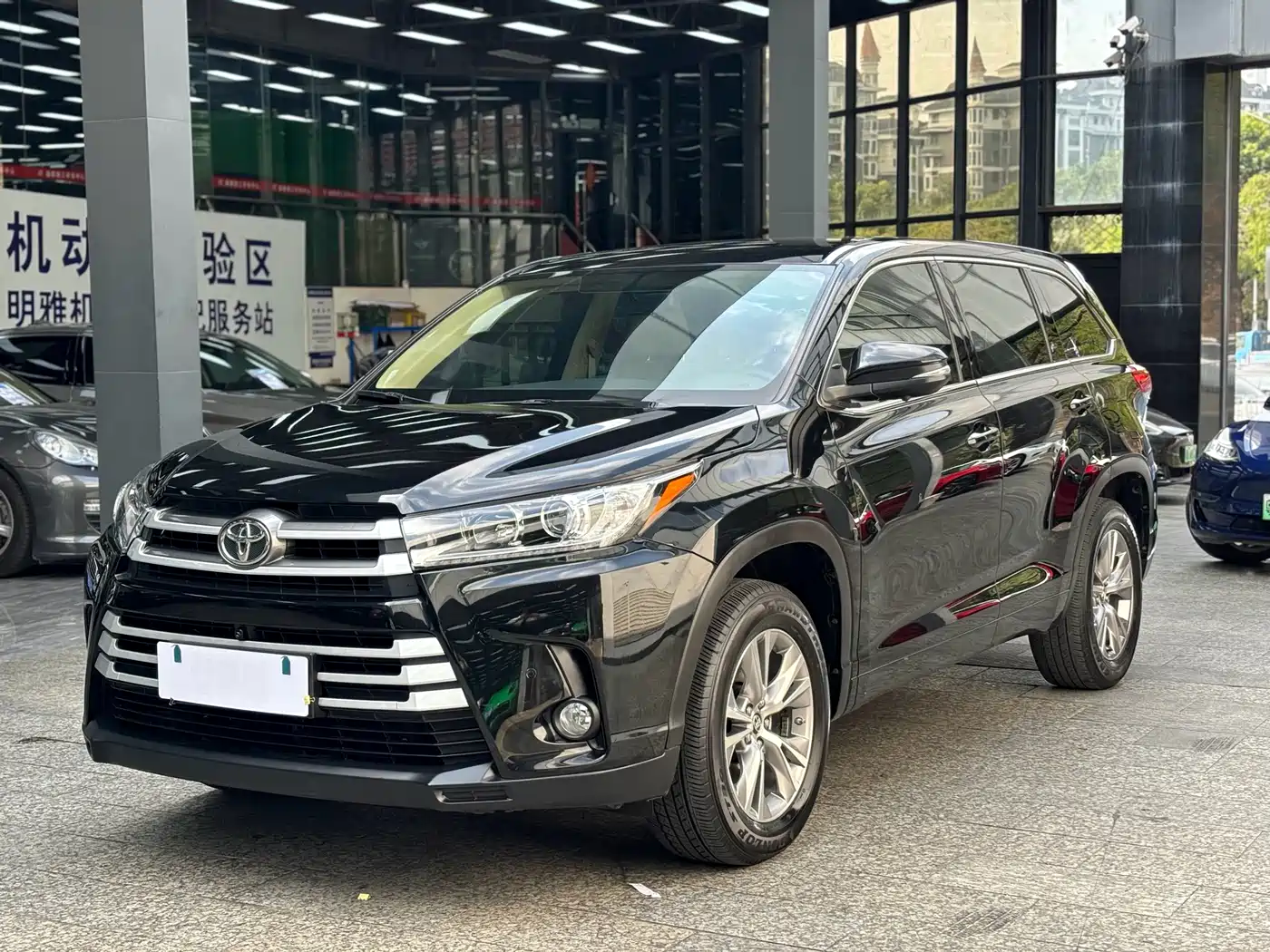 Toyota Highlander 2018 2.0T 2WD Elite 7-Seater China VI
