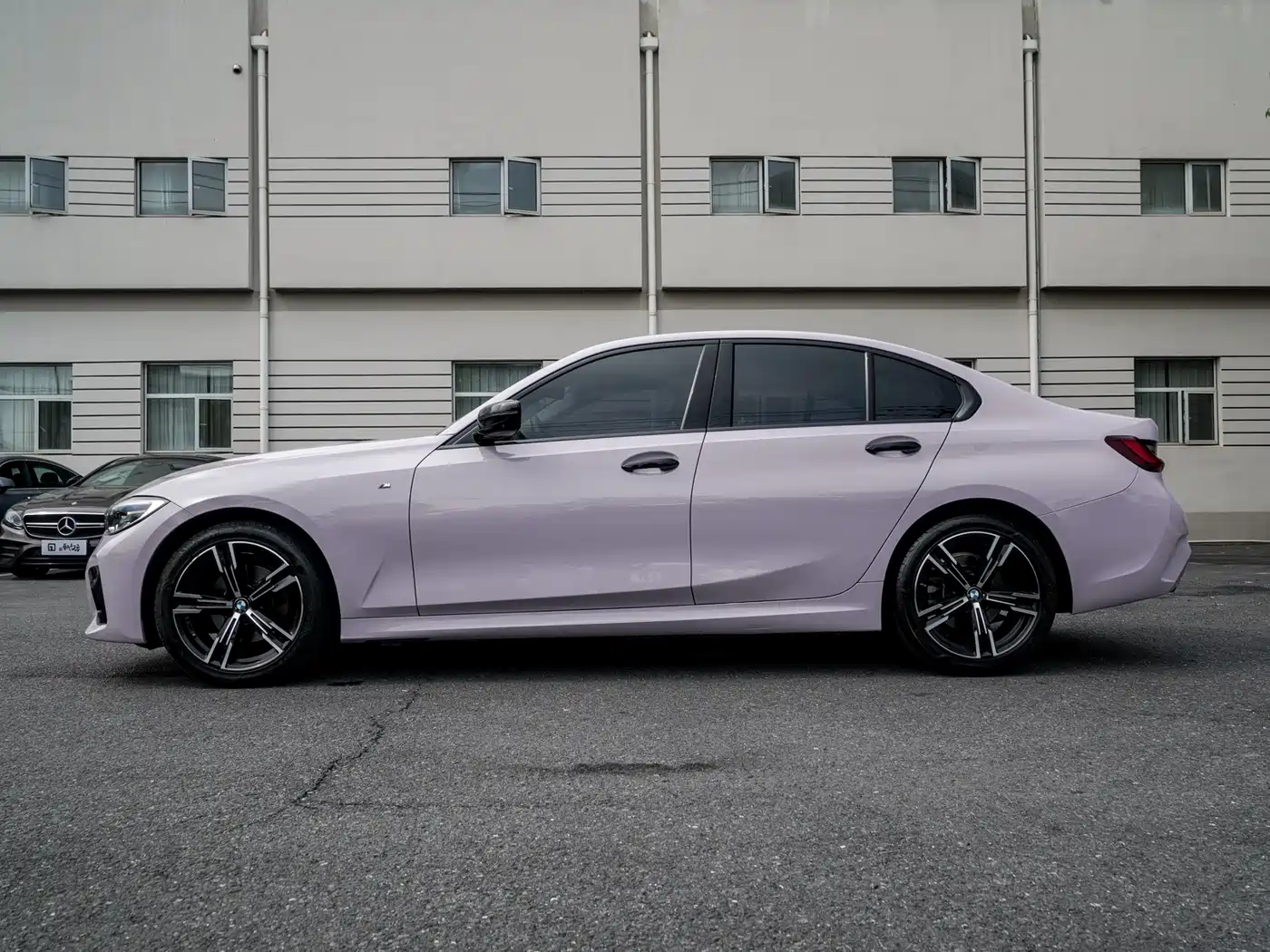 BMW 3-SERIES
