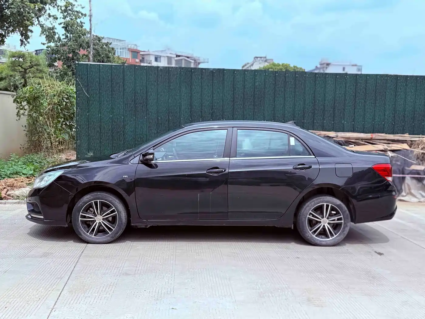 BYD Surui 2016 2015 Facelift 1.5L Manual Comfort