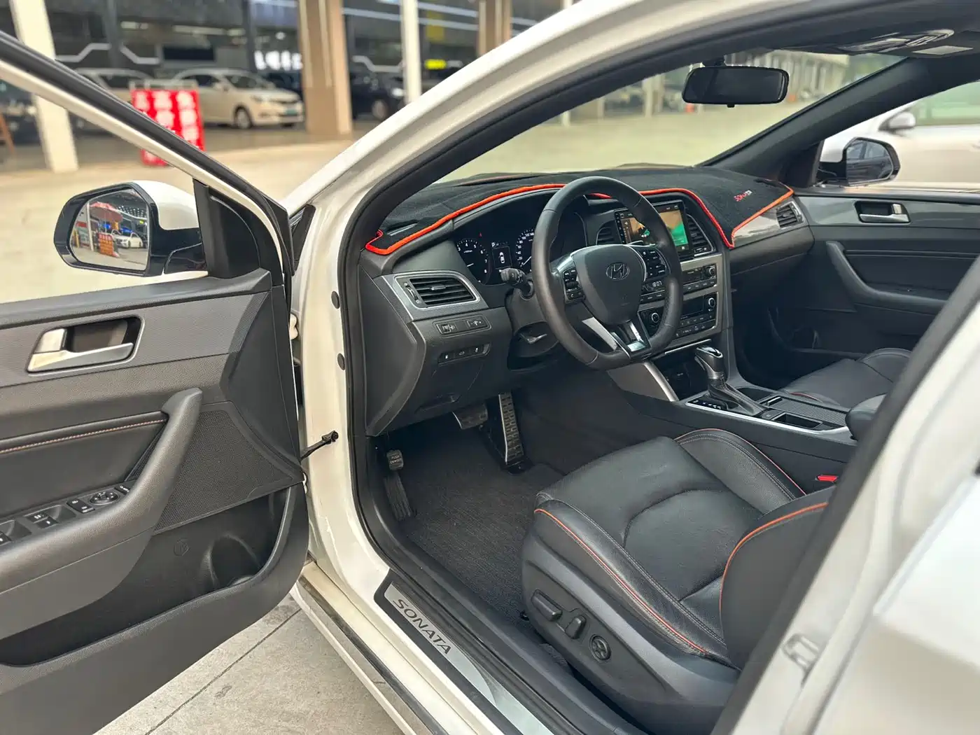 Hyundai Sonata 2015 1.6T GLS Smart фото 8