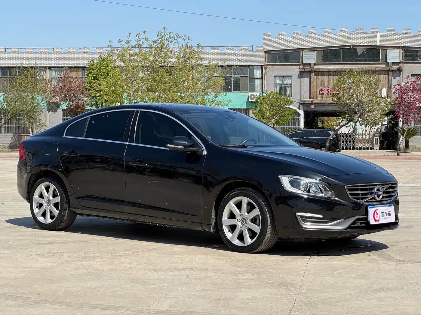 VOLVO S60
