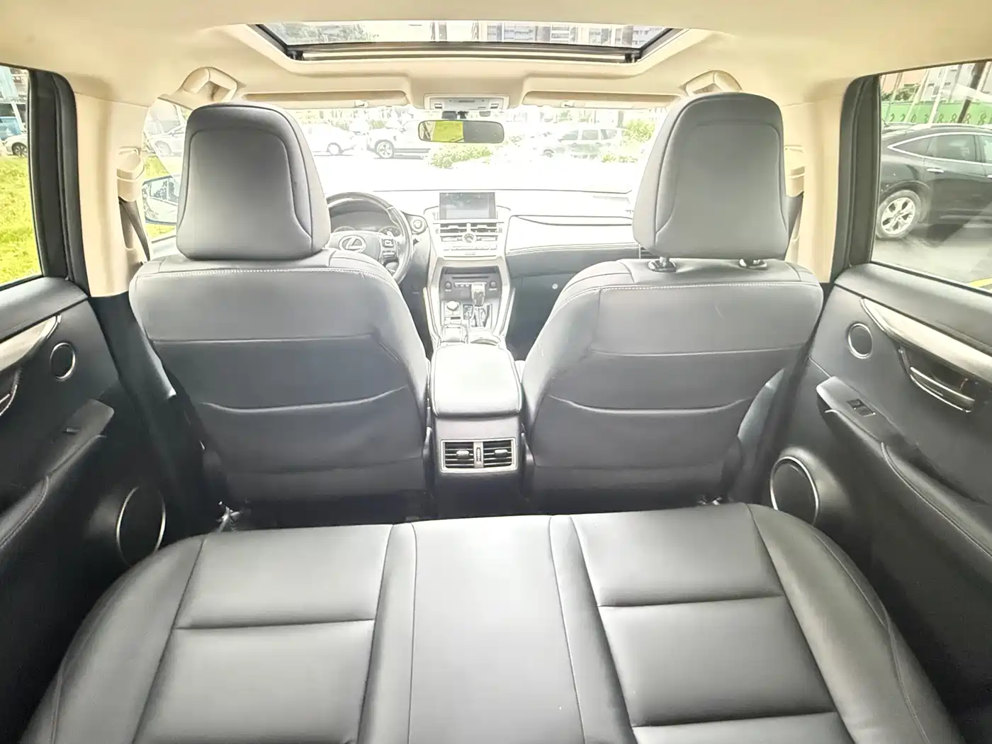 Lexus NX 2015 200t AWD F Sport фото 13