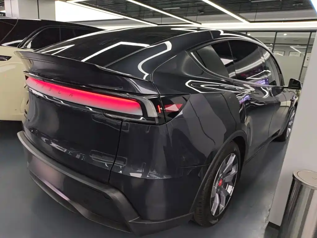 Tesla Model Y L 2025 2025 Facelift Long Range AWD