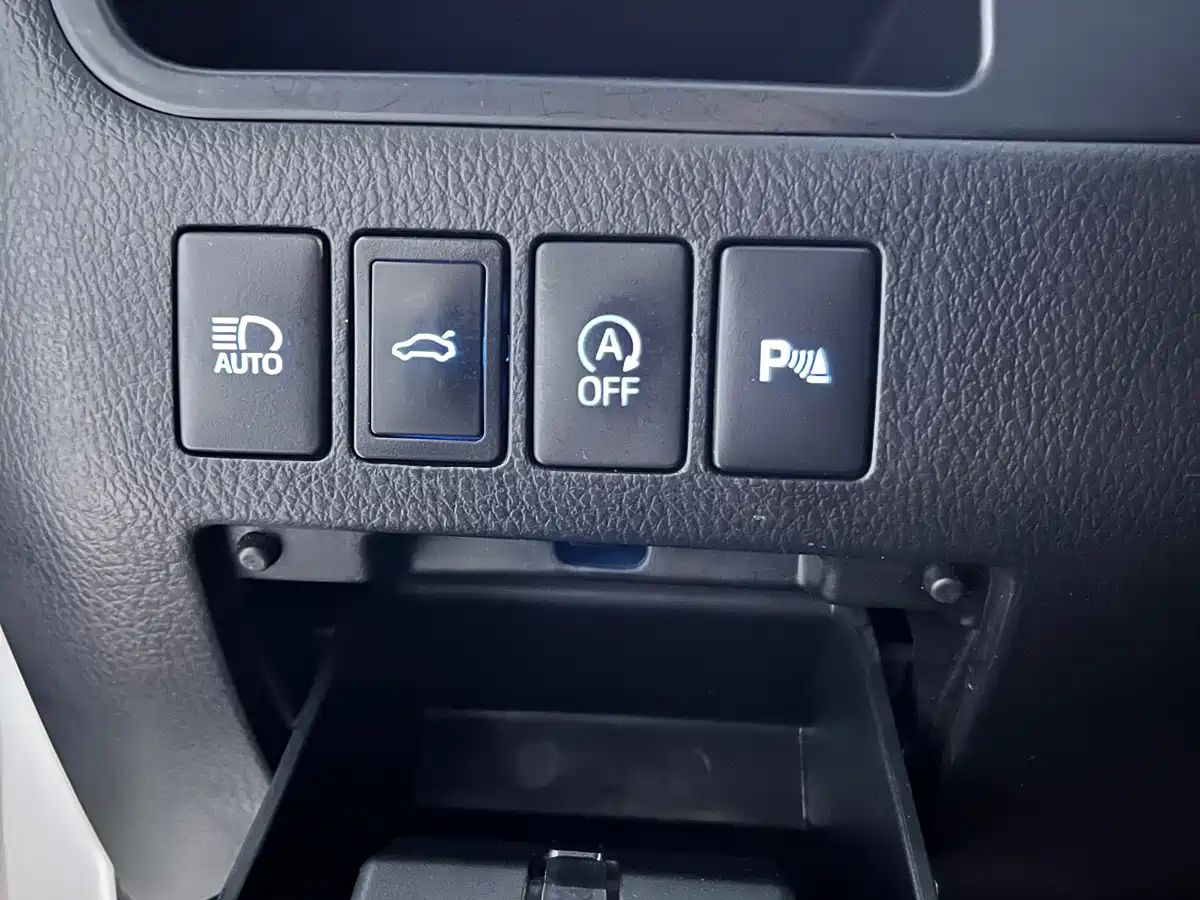 Toyota Highlander 2018 2.0T 4WD Luxury 7-seater China VI фото 26