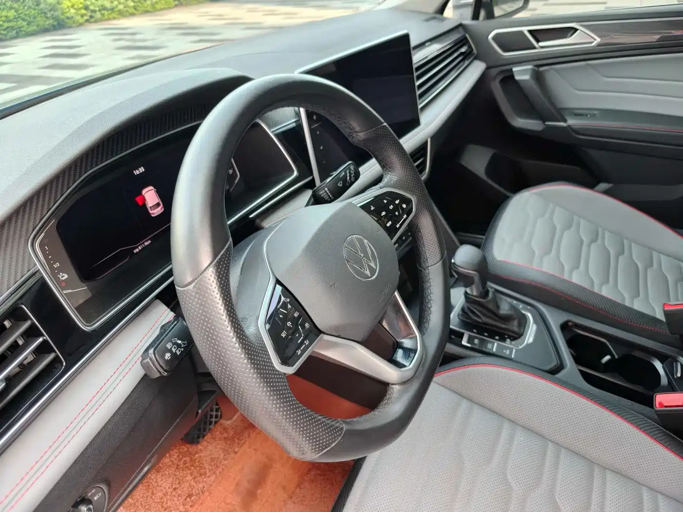 VOLKSWAGEN TIGUAN L NEW ENERGY