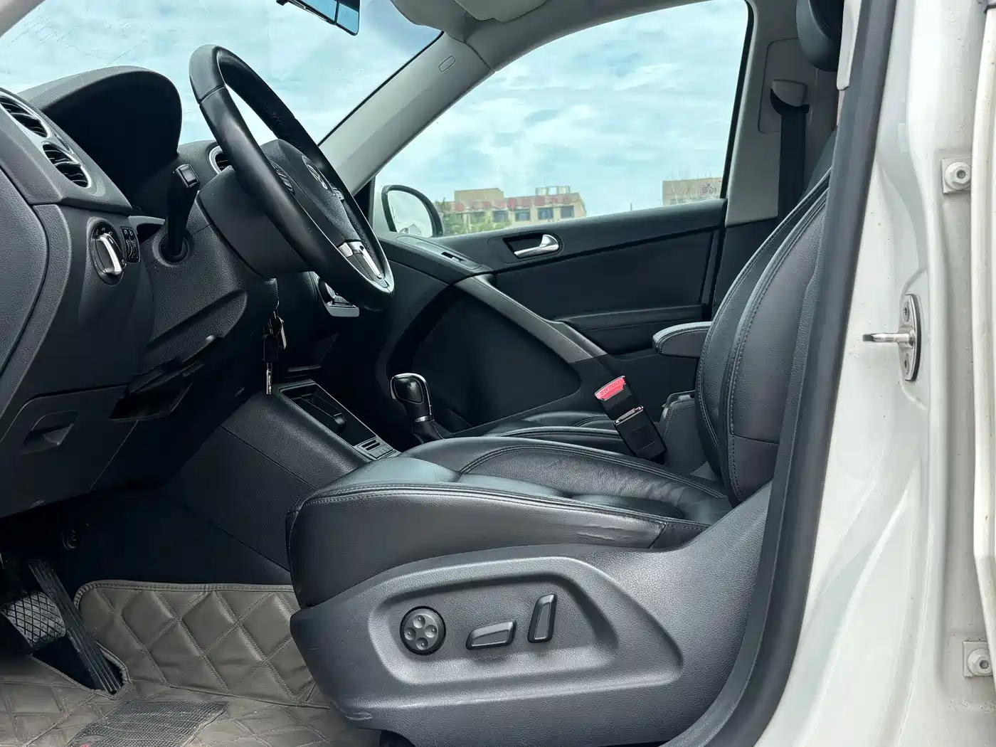 Volkswagen Tiguan 2012 2012 1.8TSI Automatic 2WD Trend Edition