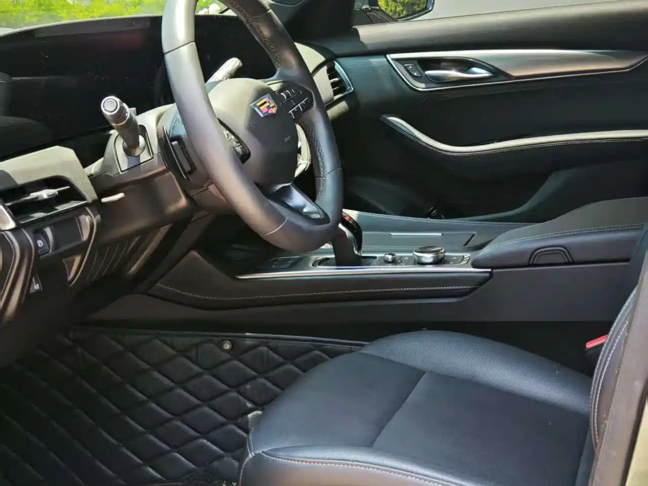 Cadillac CT5 2024 28T Luxury Model Pro фото 5