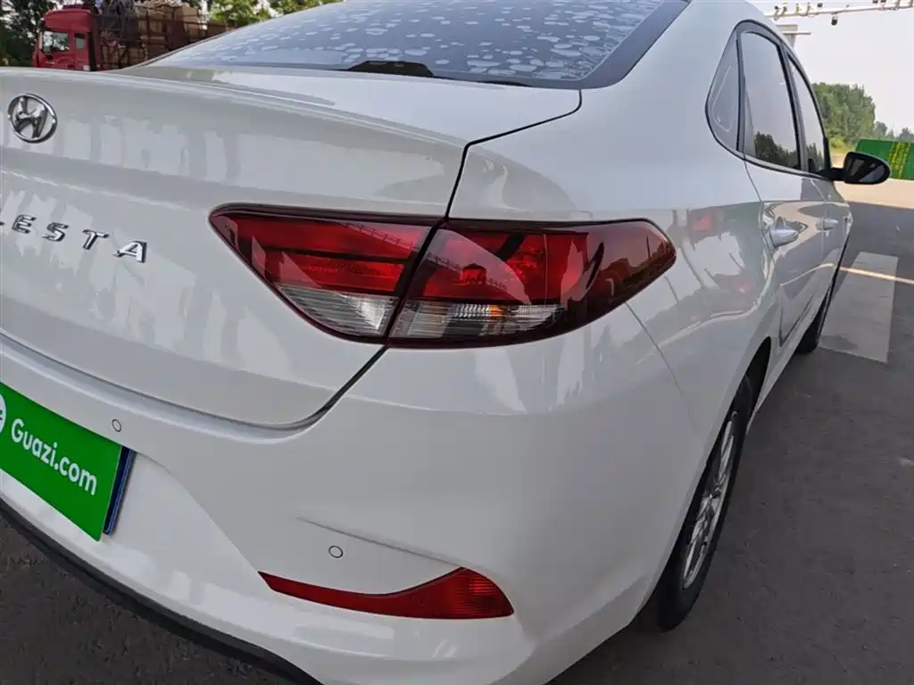 Hyundai Elantra 2018 1.6L Automatic Pleasing Edition GL China VI фото 8