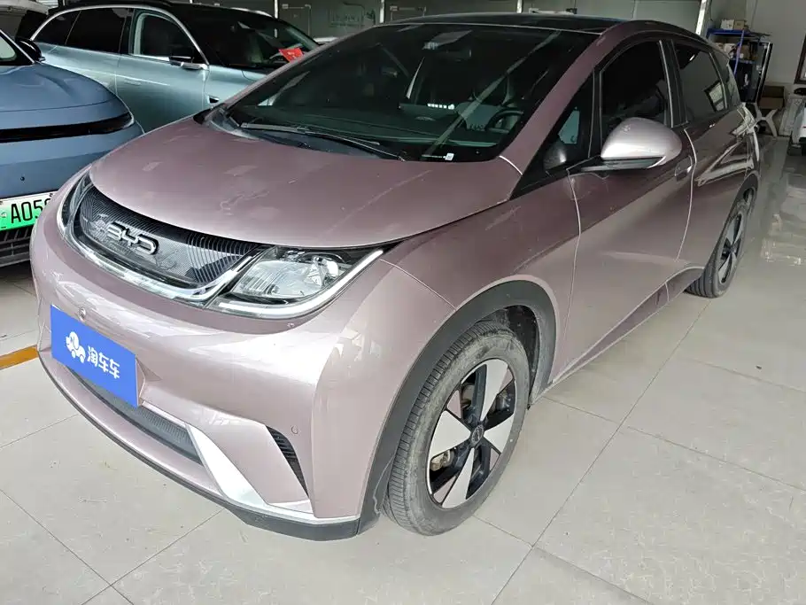 BYD Dolphin 2023