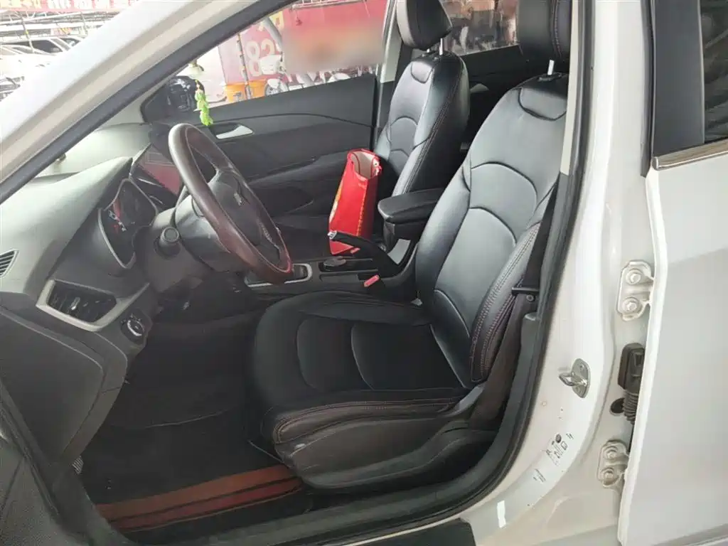 Chevrolet Cavalier 2016 1.5L Manual Enjoyment Edition фото 15