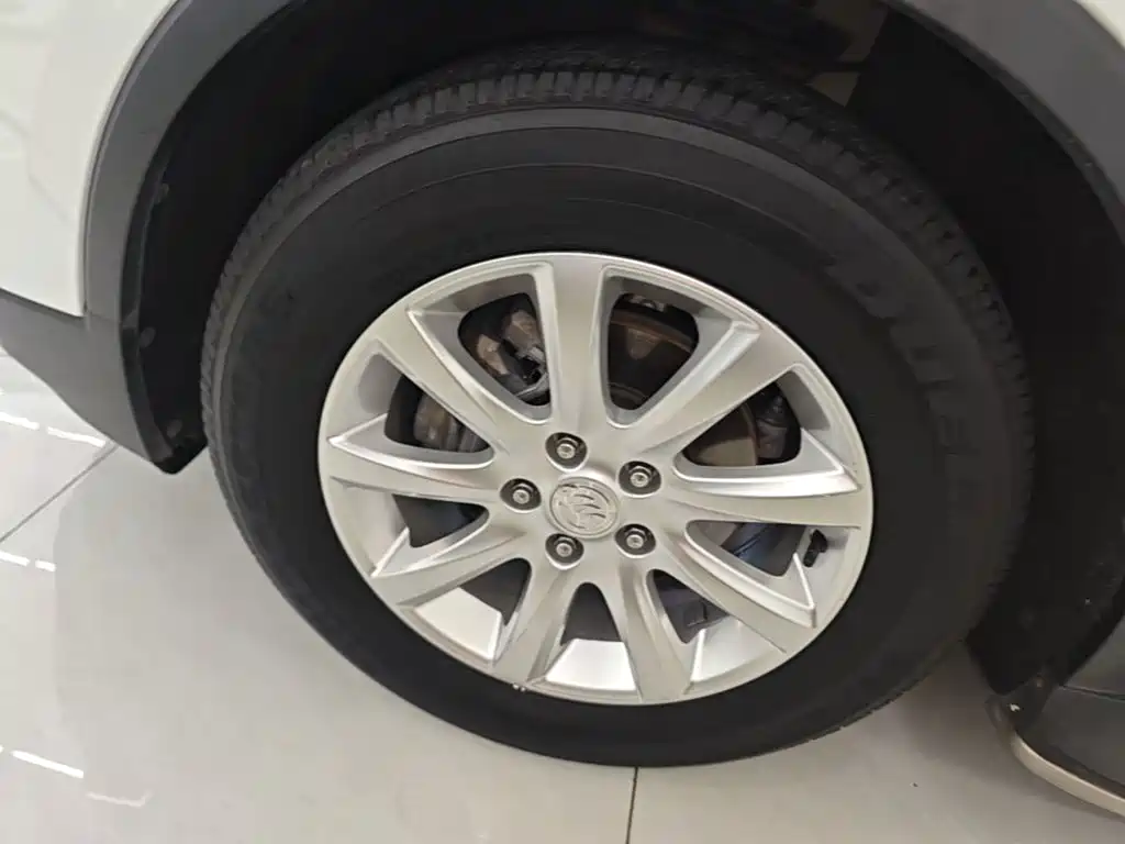 Photo 23 - Buick Envision Plus