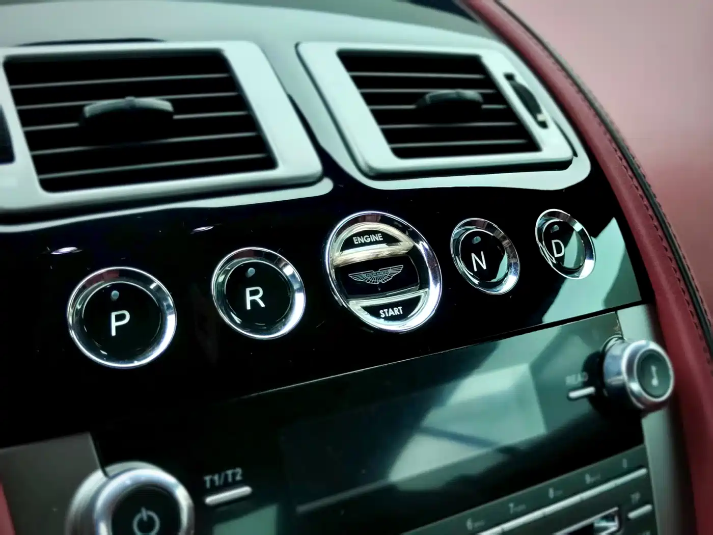 Aston Martin DB9 2013 2013 6.0L Coupe