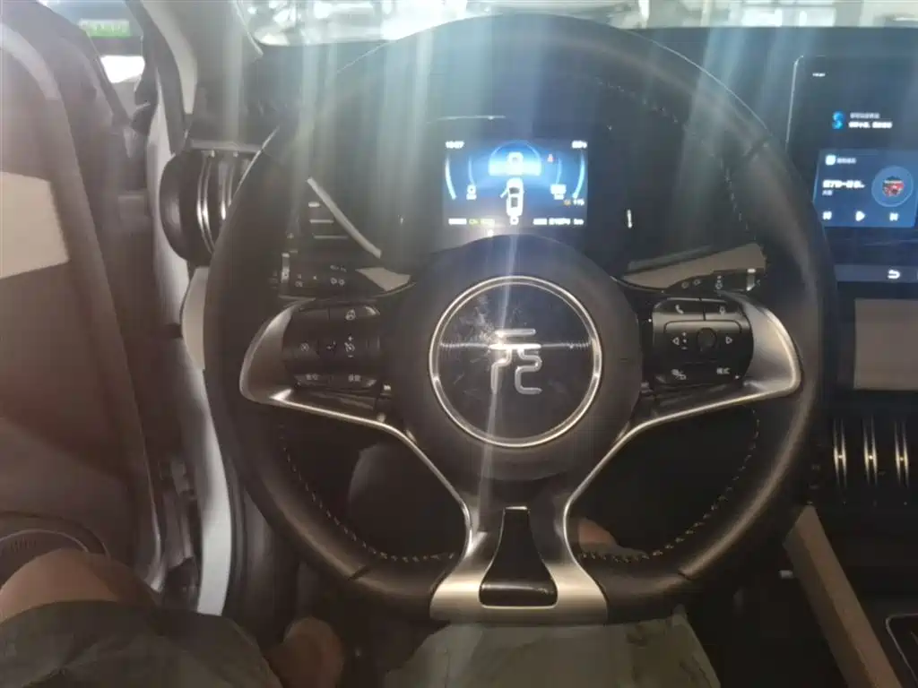 BYD Yuan PLUS 2024 Glory Edition 510KM Leading фото 11
