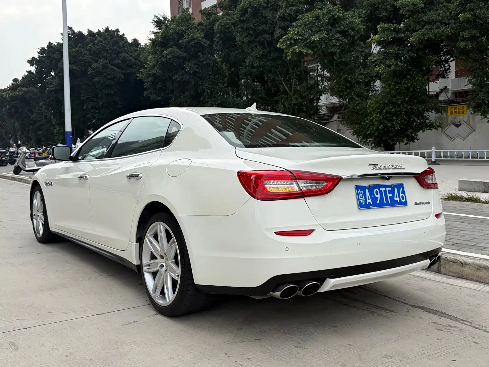 صورة 11 - Maserati Quattroporte
