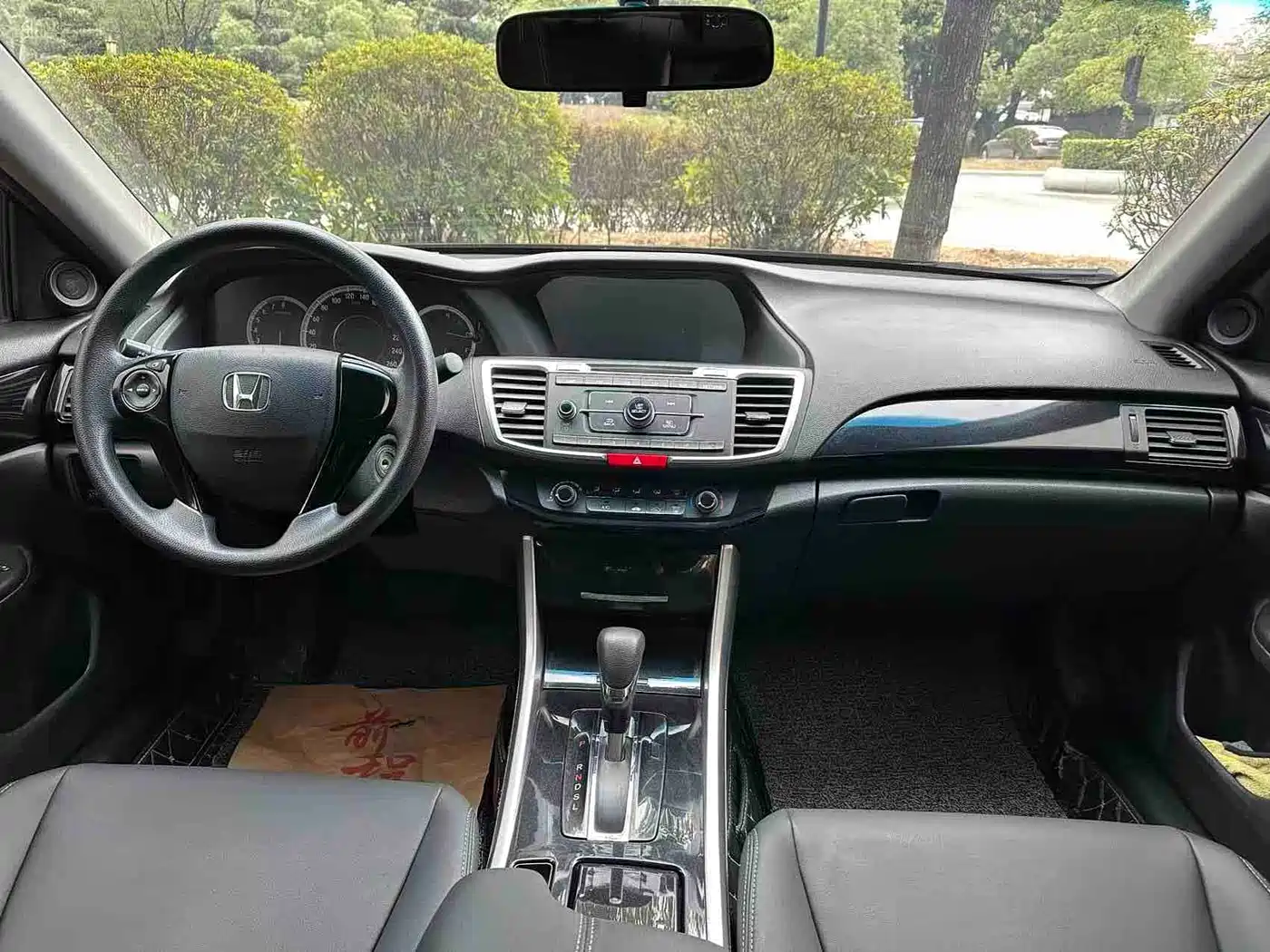 Honda Accord 2016 2.0L Comfort Edition фото 7